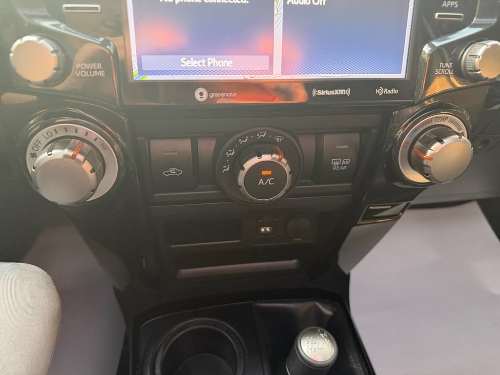 Used 2021 Toyota 4Runner Venture w/ Moonroof Package AWD/4WD image 30