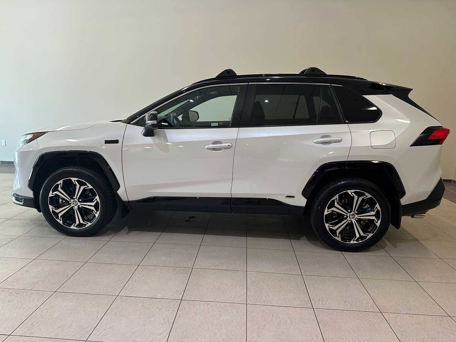 Used 2024 Toyota RAV4 XSE image 3