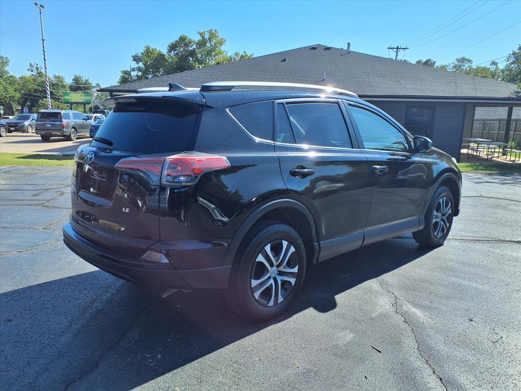 Used 2016 Toyota RAV4 LE image 3