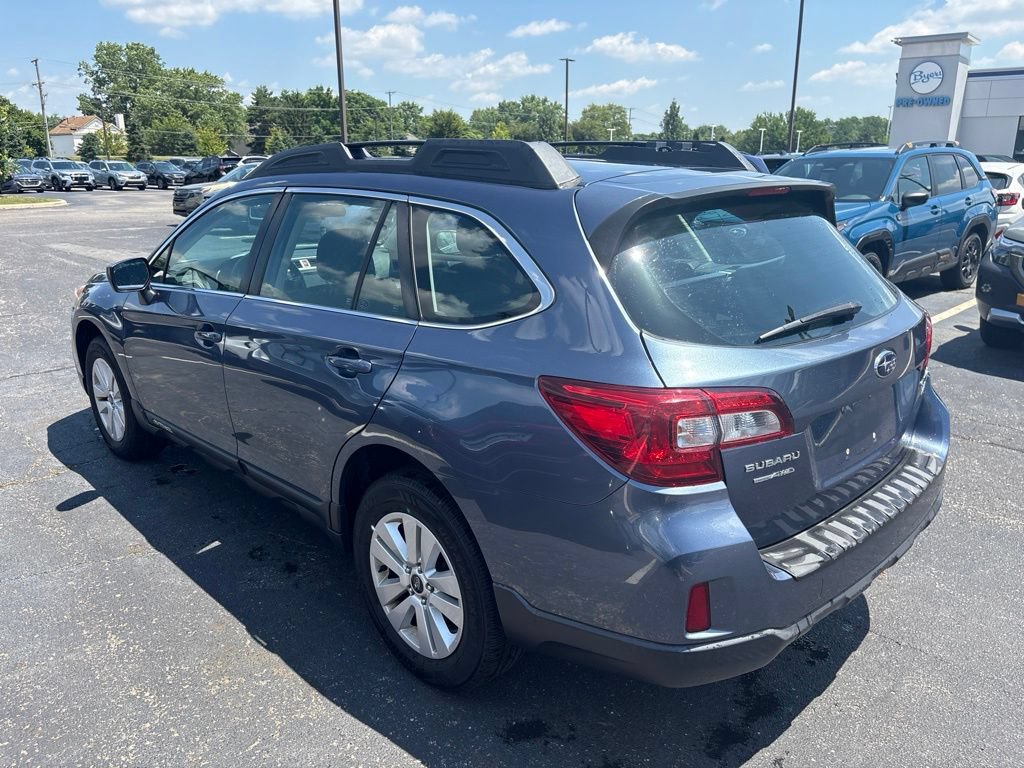 Used 2017 Subaru Outback 2.5i AWD/4WD image 5