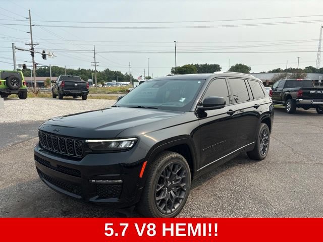 Used 2023 Jeep Grand Cherokee L Summit w/ Advanced Protech Group IV AWD/4WD image 7