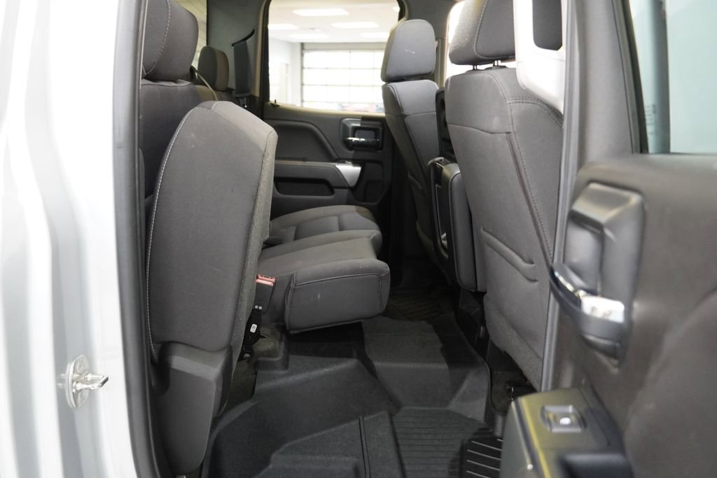 Used 2018 Chevrolet Silverado 1500 LT w/ LPO, Black Pack AWD/4WD image 29