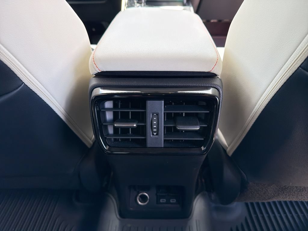 Used 2023 Lexus NX 250 FWD w/ Towing Package (2000 Lbs) image 18