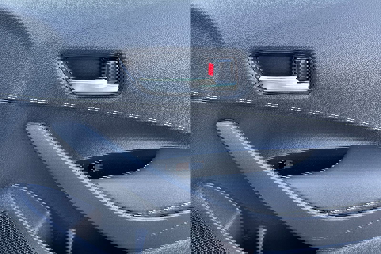 New 2026 Toyota Corolla SE image 18