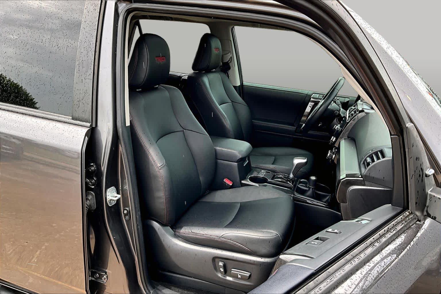 Used 2023 Toyota 4Runner TRD Off-Road Premium w/ Moonroof Package AWD/4WD image 9