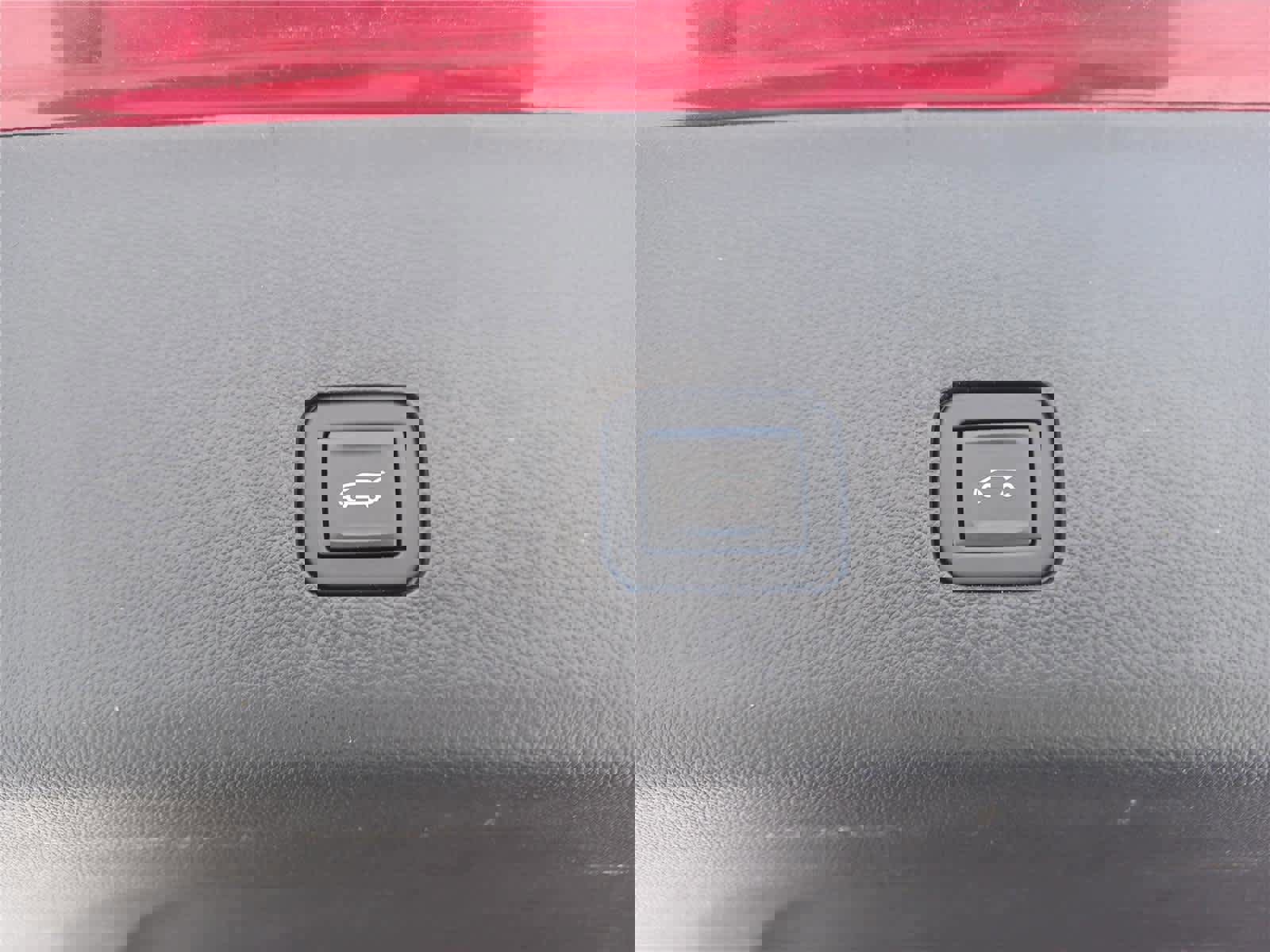 Used 2023 Chevrolet Traverse RS image 40