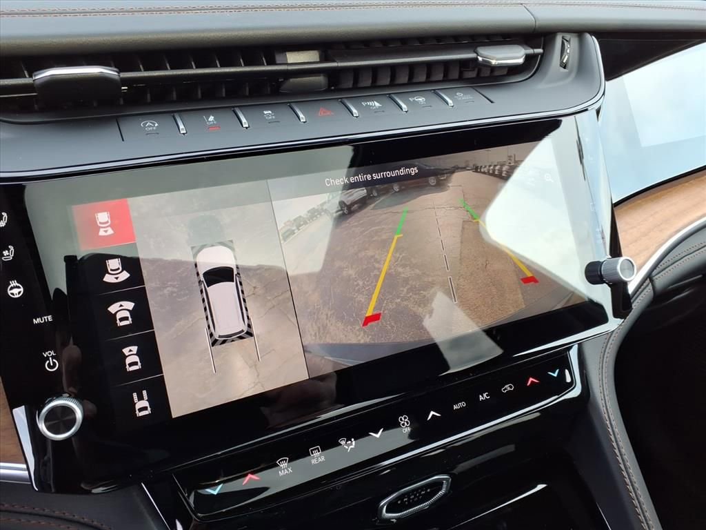 New 2026 Jeep Grand Cherokee Summit image 18