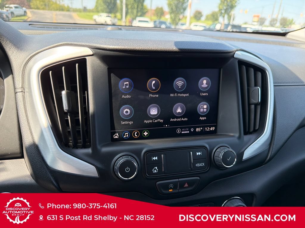 Used 2024 GMC Terrain SLT AWD/4WD image 16
