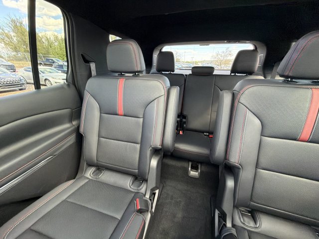 Used 2026 Chevrolet Traverse RS w/ LPO, Floor Liner Package AWD/4WD image 14
