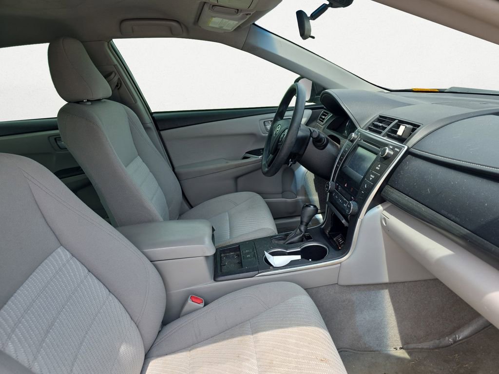 Used 2017 Toyota Camry LE FWD image 15