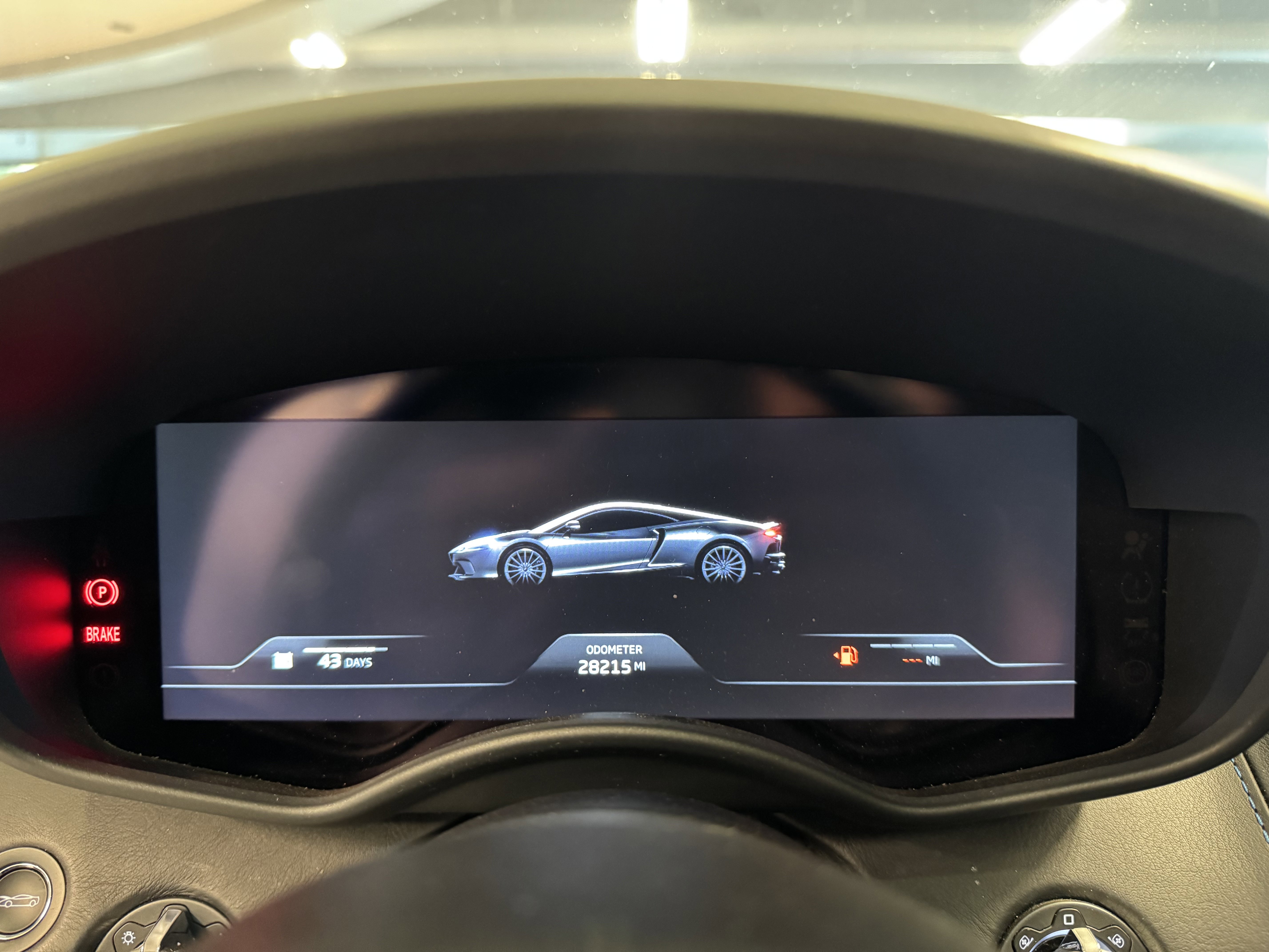 Used 2023 McLaren GT image 9