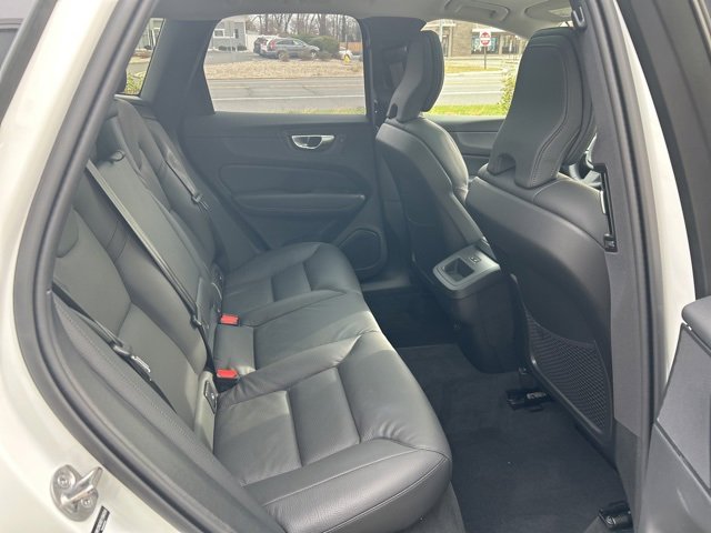 Certified 2025 Volvo XC60 B5 Plus image 13