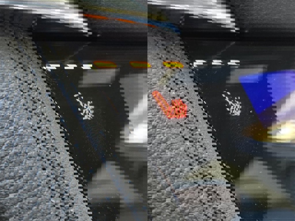 New 2025 Cadillac XT6 Luxury image 21