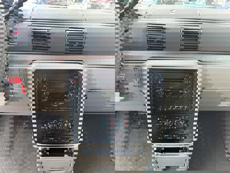 Used 2004 Ford Freestar SE image 18