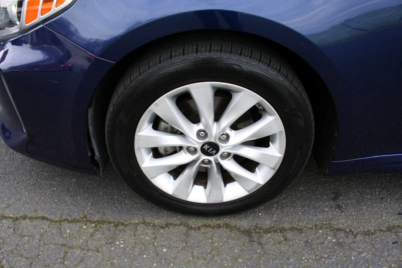 Used 2018 Kia Optima S image 25