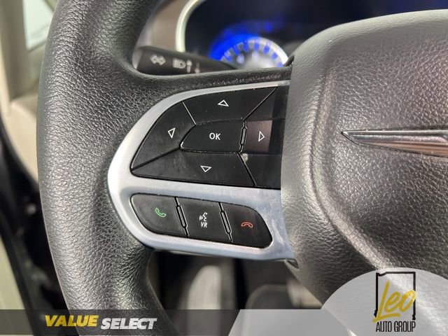 Used 2021 Chrysler Voyager Lxi image 17