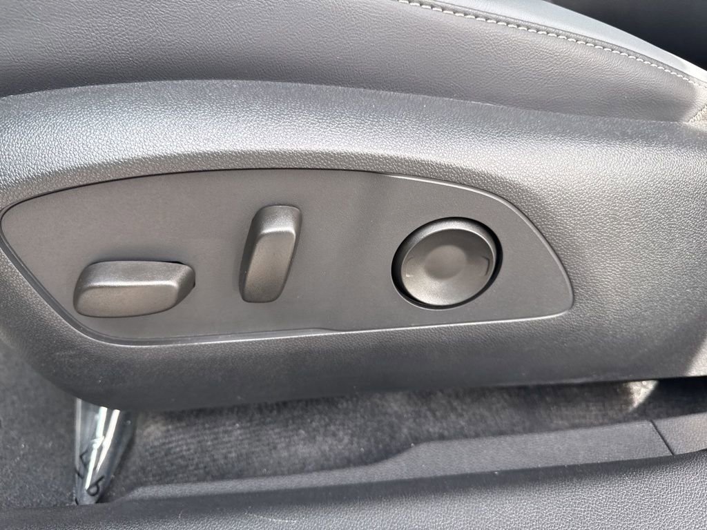 Used 2024 Honda Prologue Touring image 11