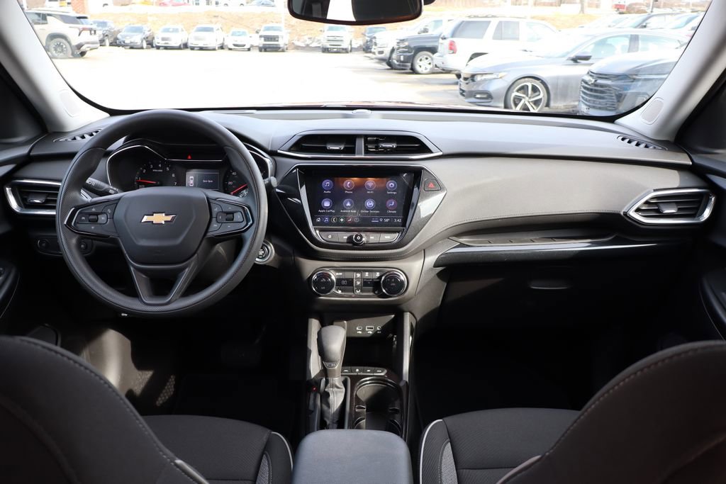 Used 2023 Chevrolet TrailBlazer LT w/ Convenience Package image 36