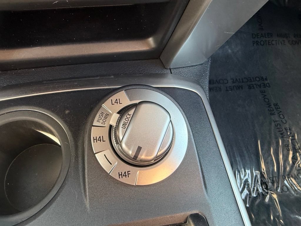 Used 2017 Toyota 4Runner Limited AWD/4WD image 6