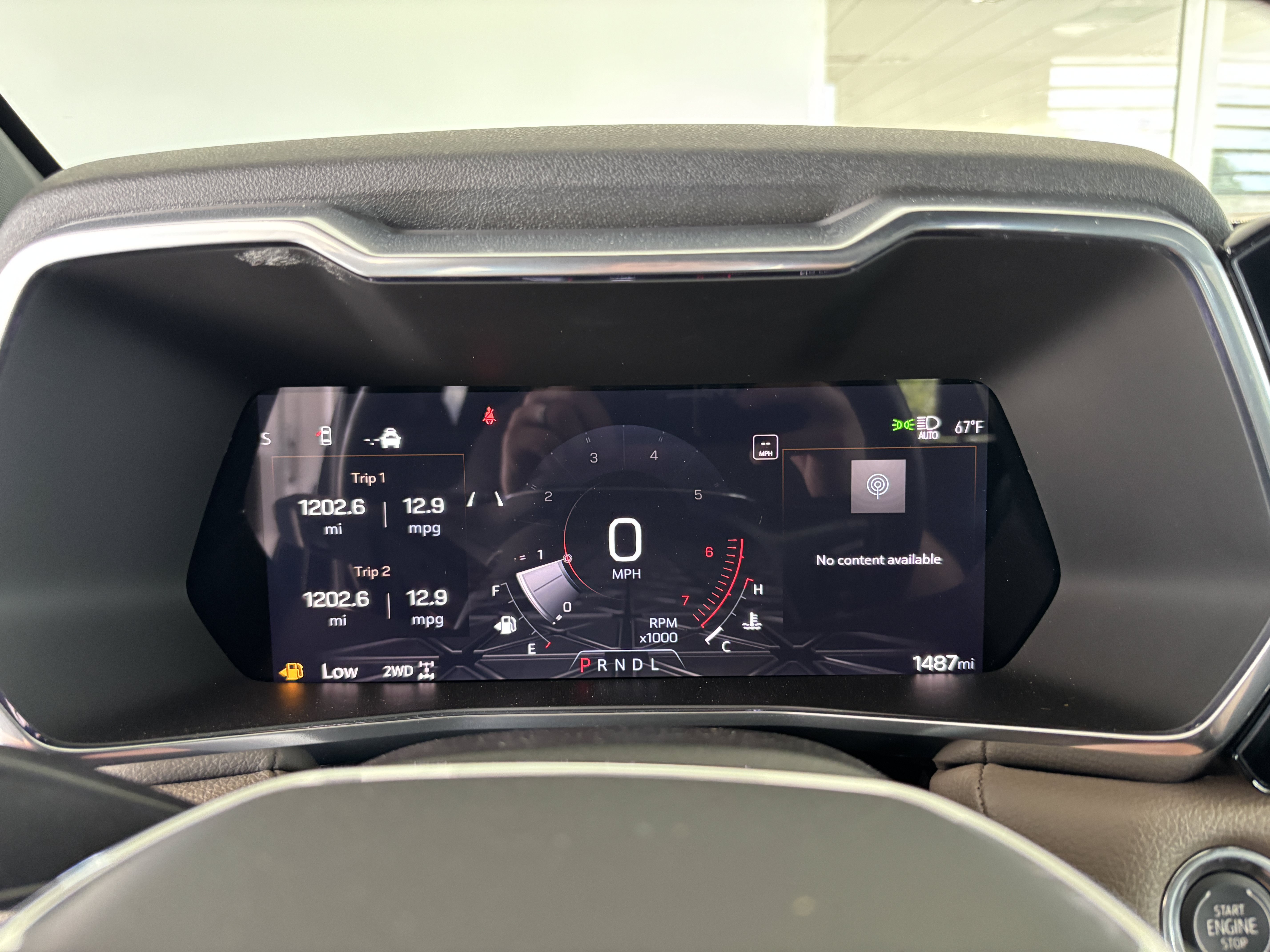 Used 2025 GMC Canyon Denali AWD/4WD image 11