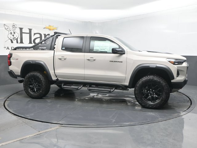 New 2026 Chevrolet Colorado ZR2 w/ Midnight Edition AWD/4WD image 27
