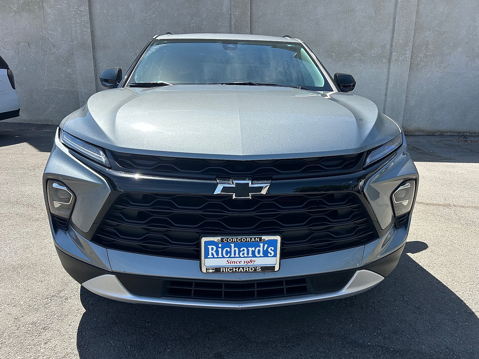 Used 2023 Chevrolet Blazer LT w/ Midnight/Sport Edition FWD image 8