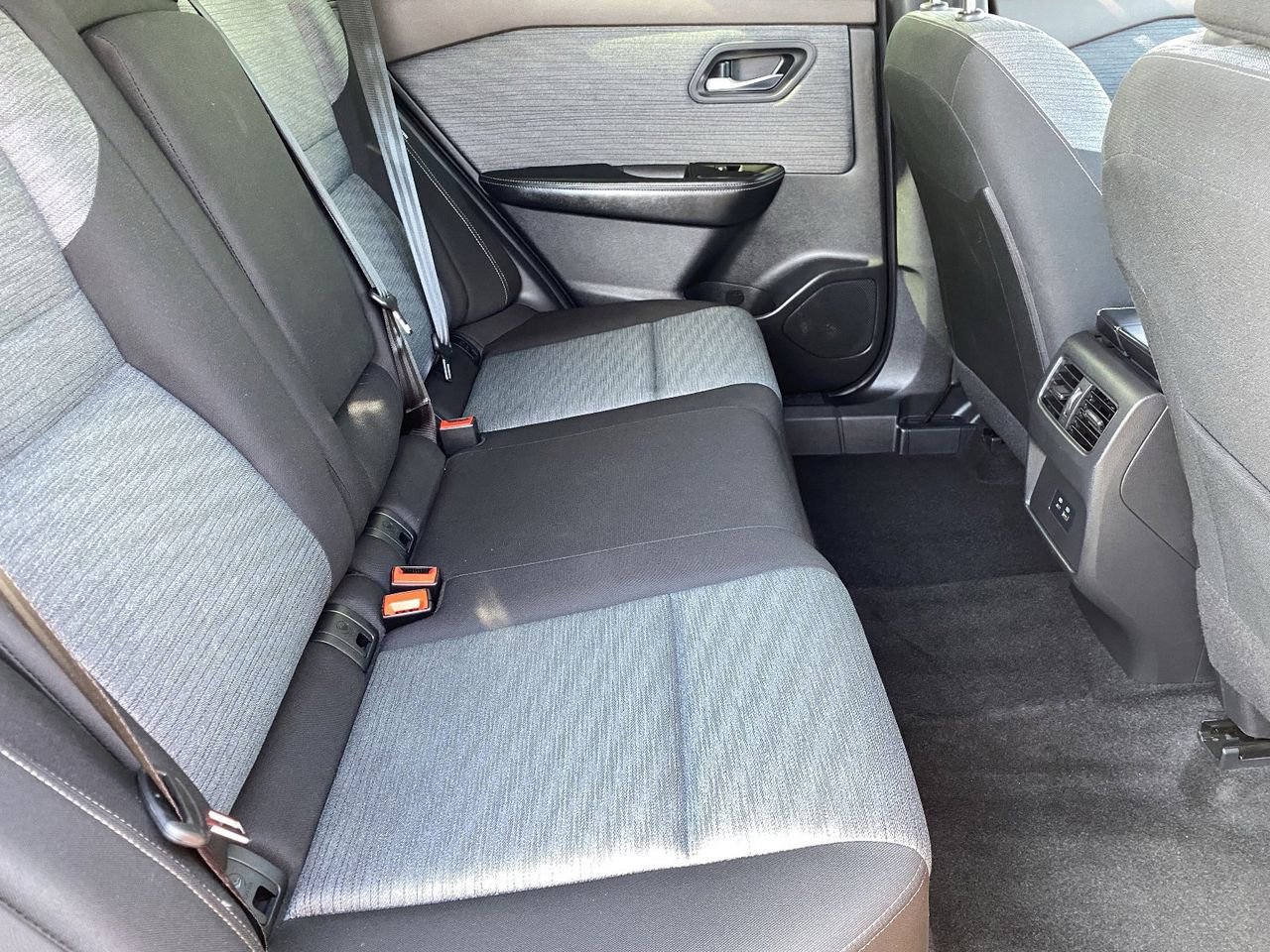 Certified 2023 Nissan Rogue SV FWD image 13