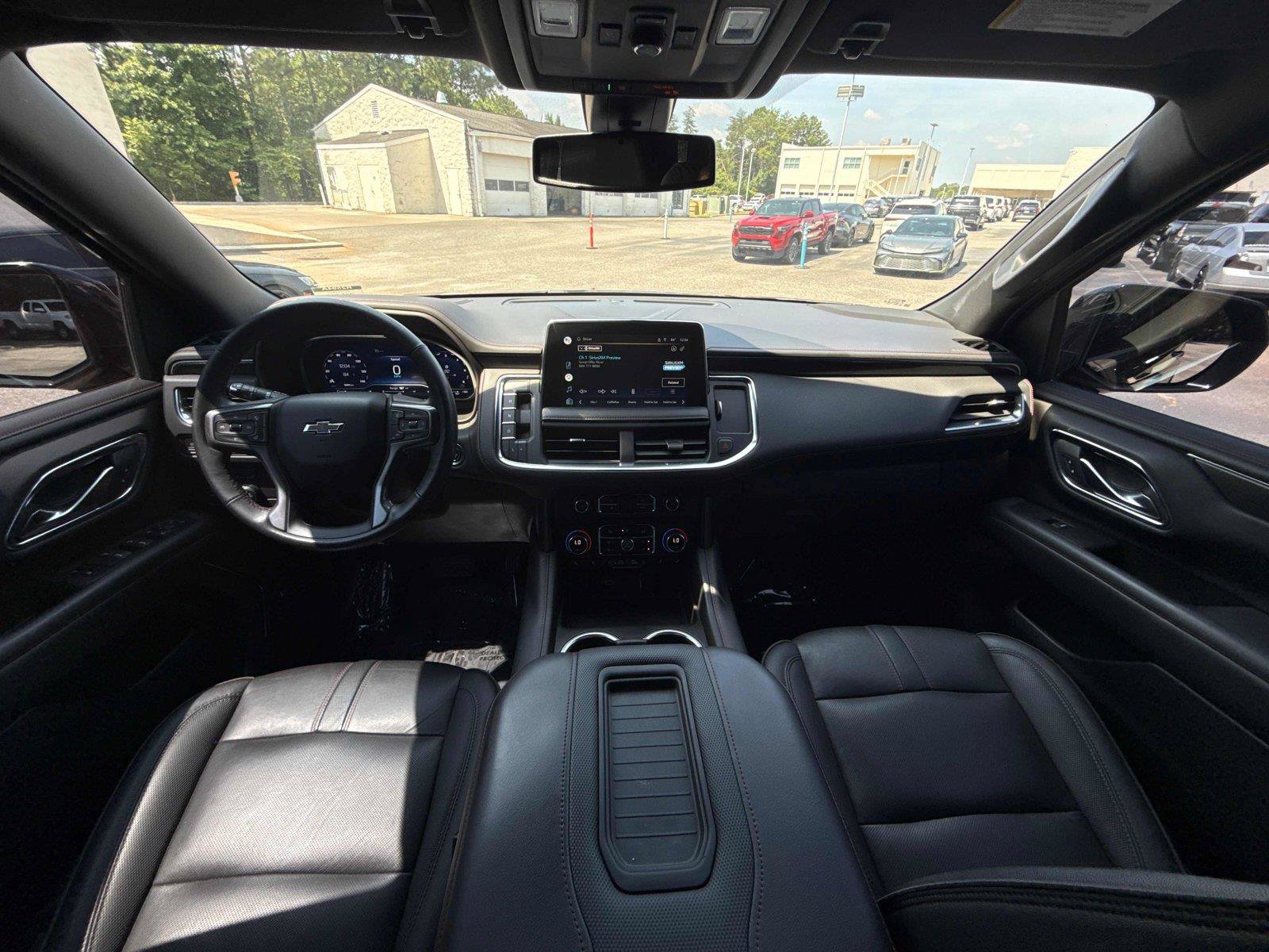 Used 2022 Chevrolet Tahoe RST w/ Luxury Package AWD/4WD image 13