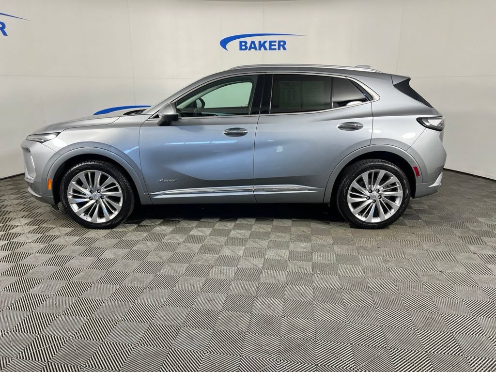Used 2024 Buick Envision Avenir AWD/4WD image 2
