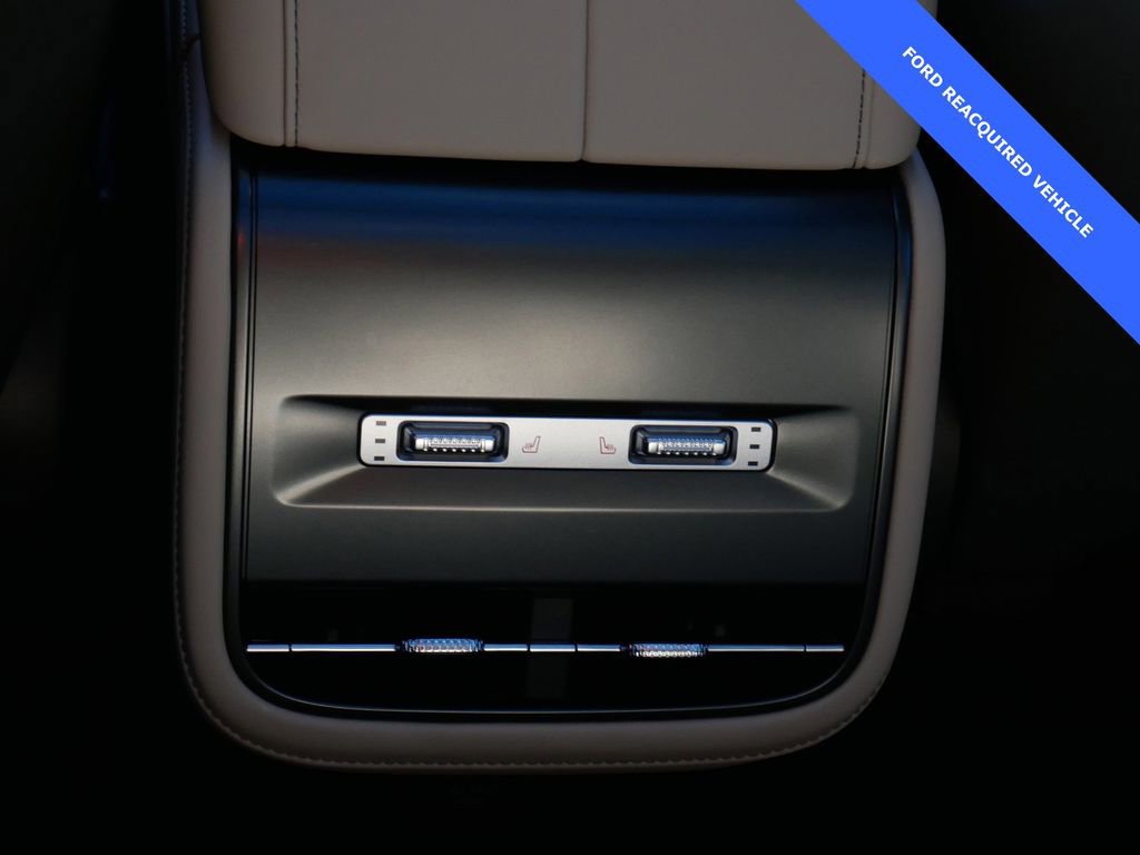 Used 2025 Lincoln Nautilus Reserve image 14