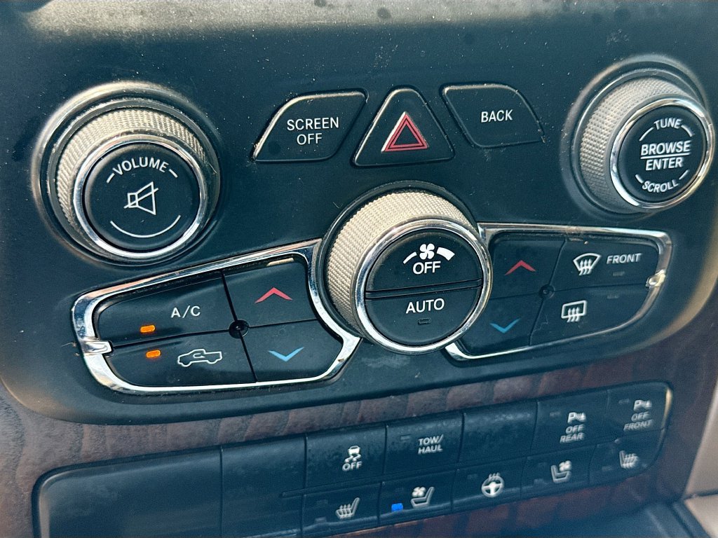 Used 2017 RAM 1500 Laramie Longhorn RWD image 16