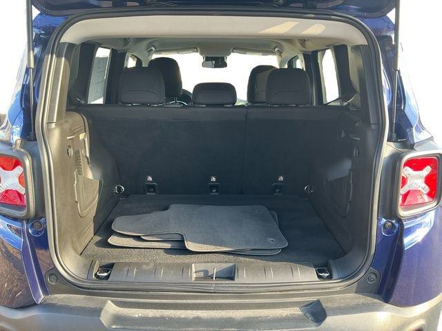 Used 2020 Jeep Renegade Latitude image 19