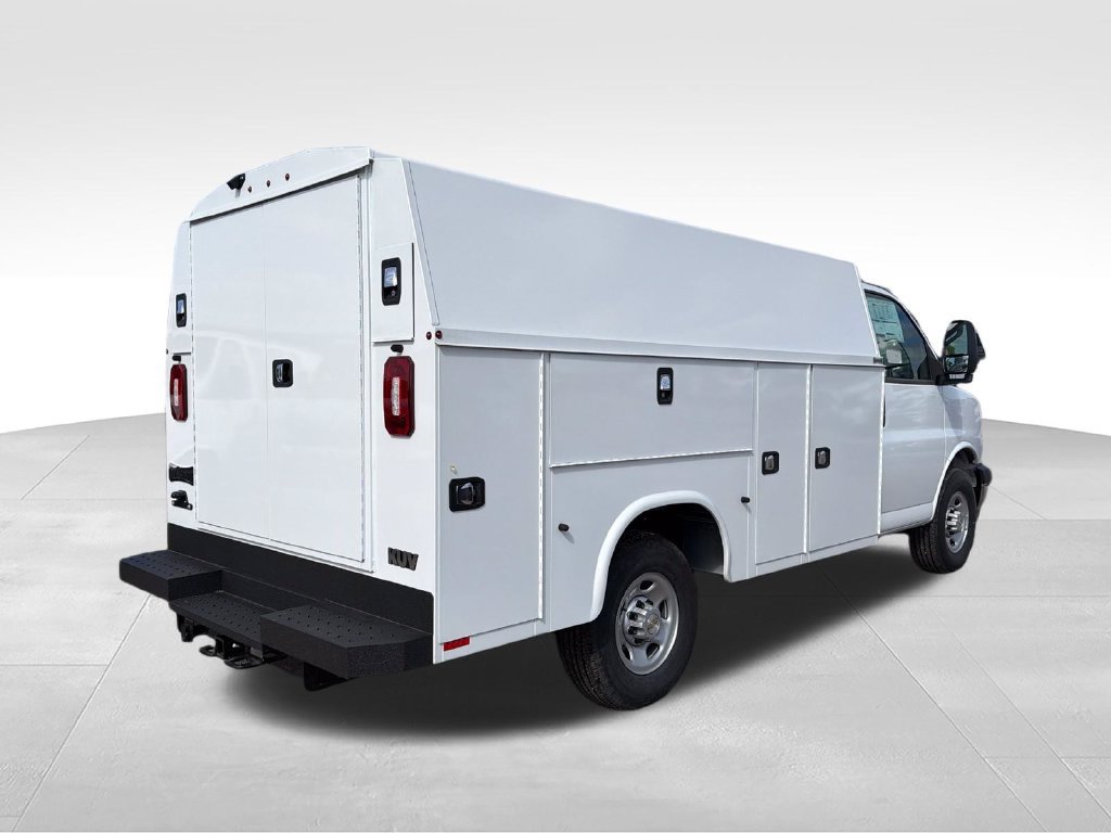 New 2026 Chevrolet Express 3500 w/ Power Convenience Package RWD image 8
