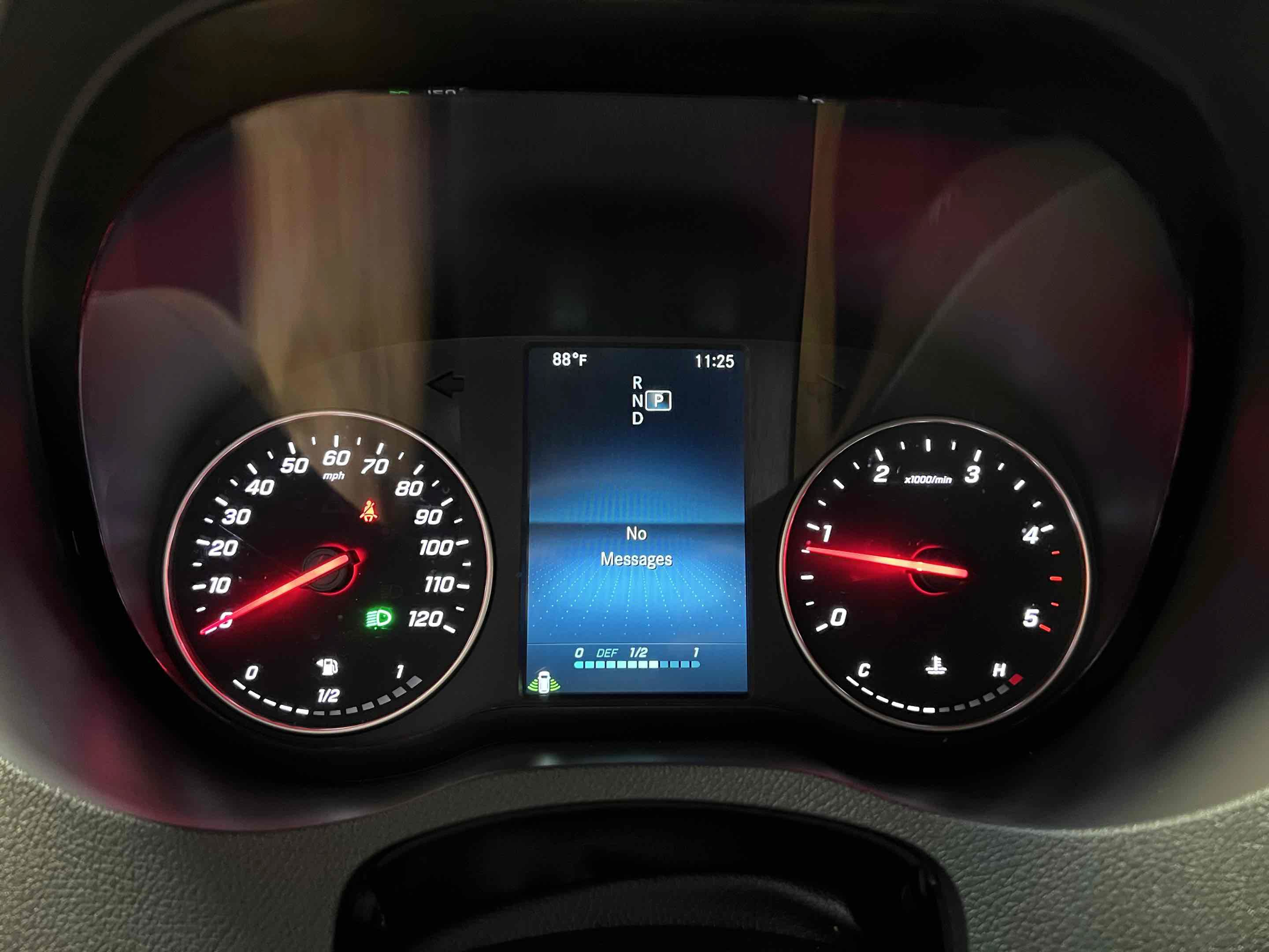 Used 2024 Mercedes-Benz Sprinter 2500 image 7