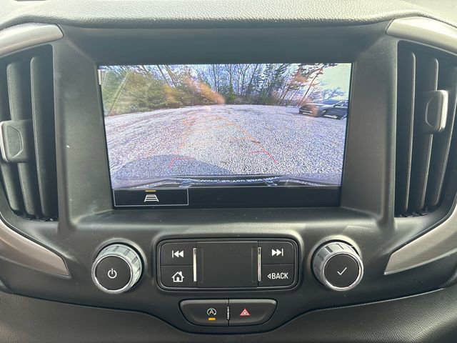 Used 2024 GMC Terrain AT4 image 24