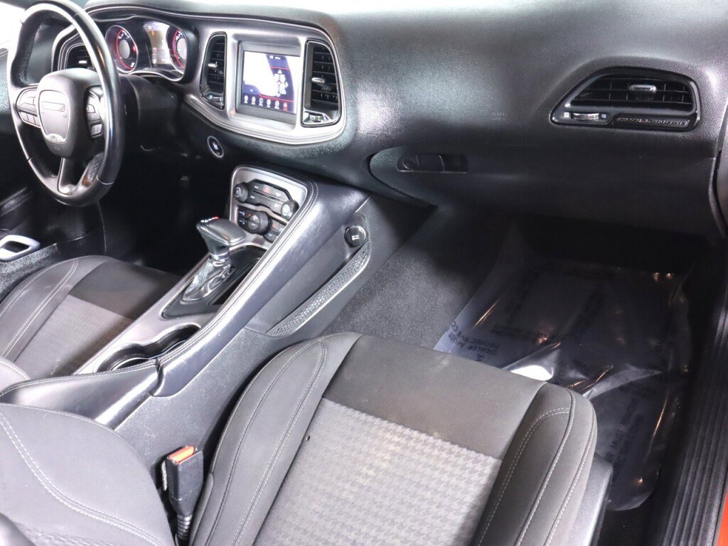 Used 2023 Dodge Challenger SXT RWD image 36