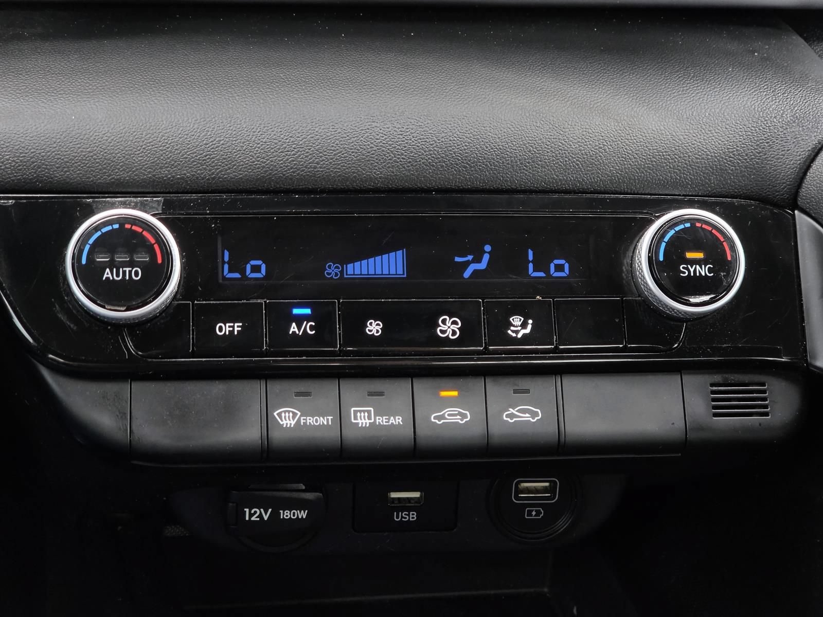 Certified 2023 Hyundai Elantra SEL FWD image 21