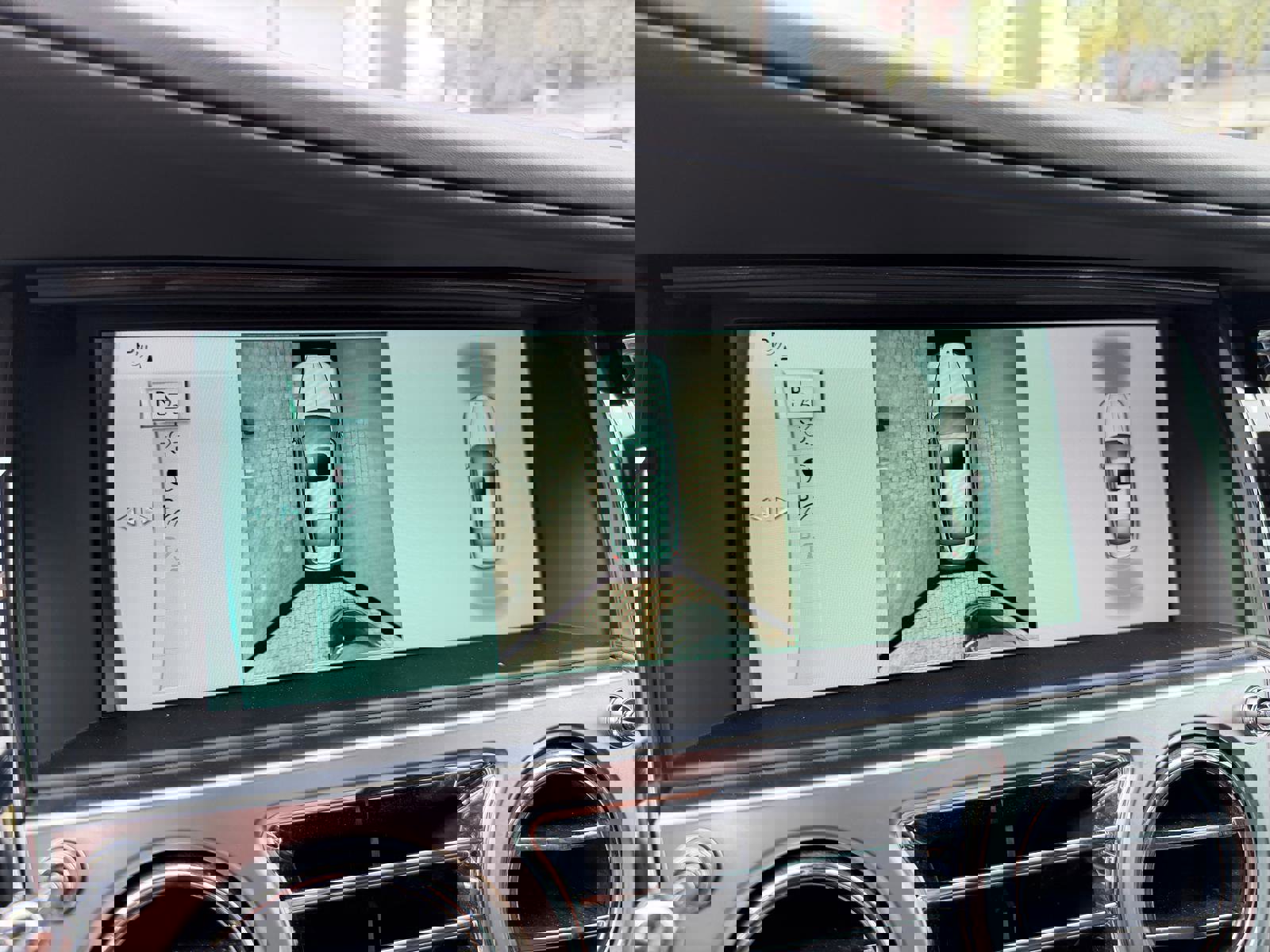 Used 2016 Rolls-Royce Wraith image 40