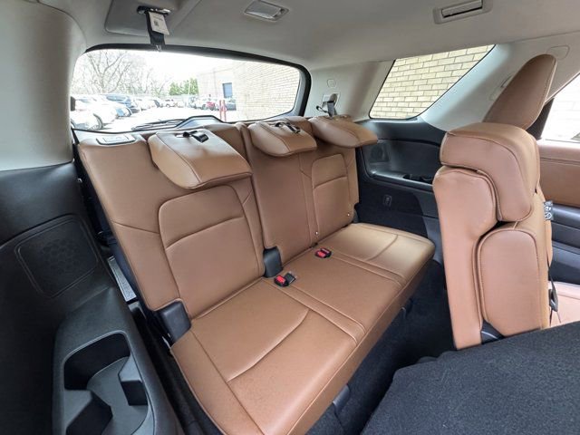 Used 2025 Nissan Pathfinder Platinum w/ Cargo Package image 18