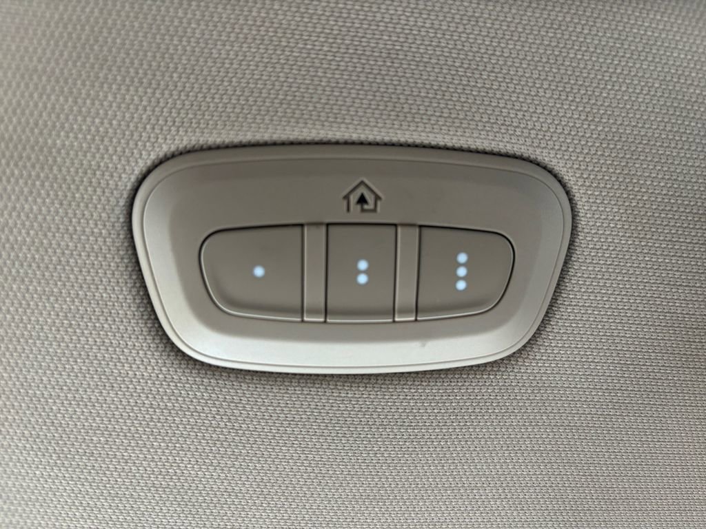 Used 2021 RAM 1500 Laramie AWD/4WD image 25