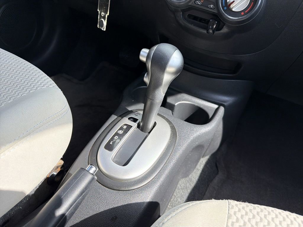 Used 2014 Nissan Versa Note SV w/ Sport Value Package FWD image 16