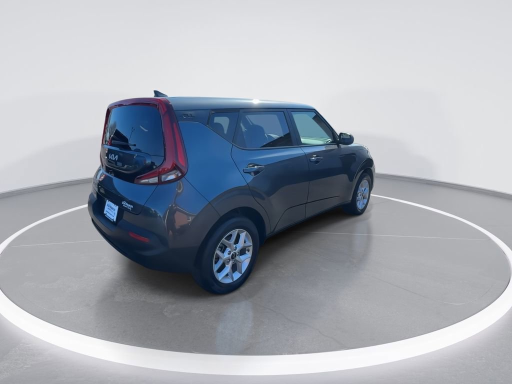 Used 2022 Kia Soul LX w/ Technology Package FWD image 8