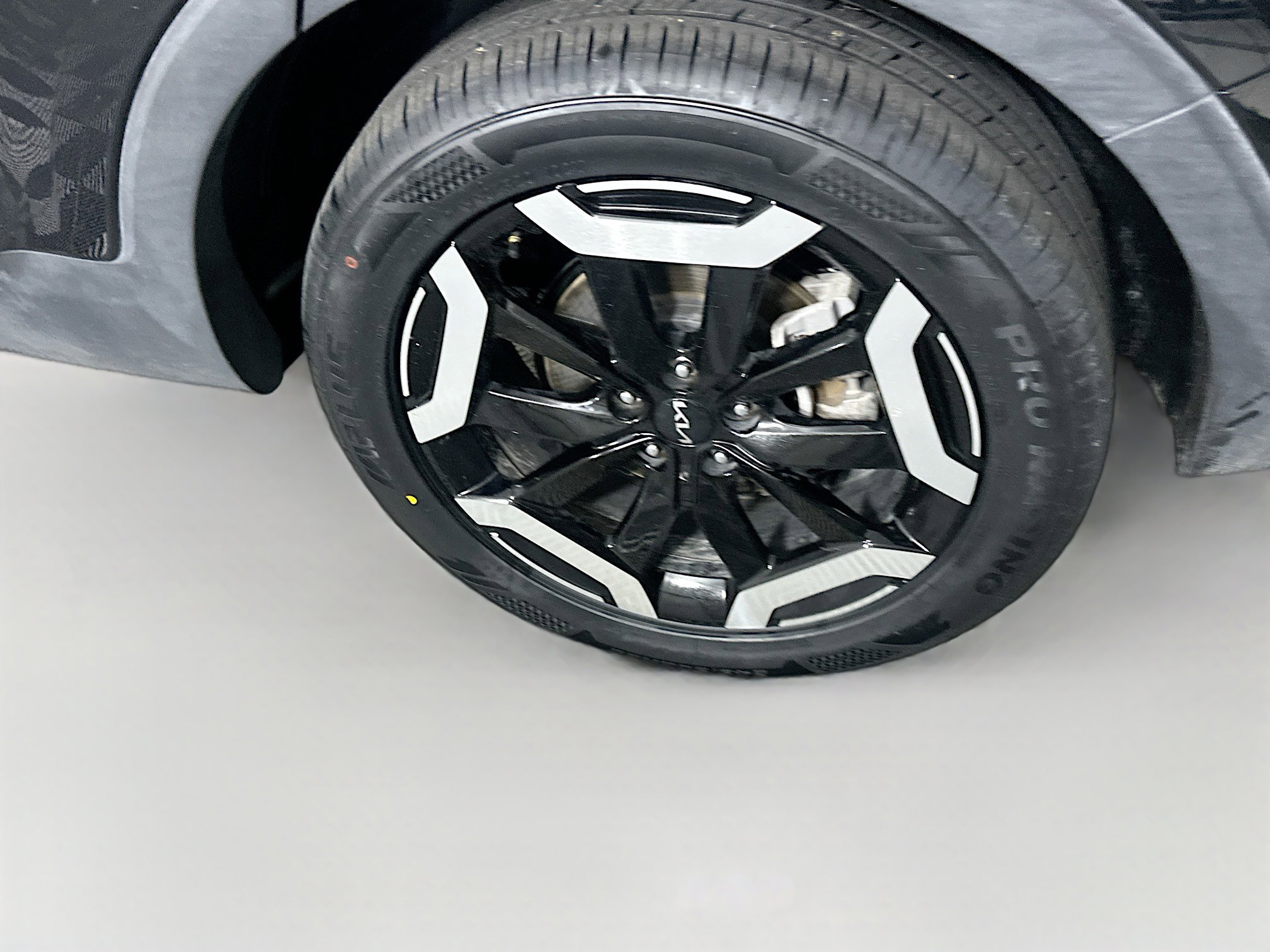 Used 2025 Kia Telluride S image 11