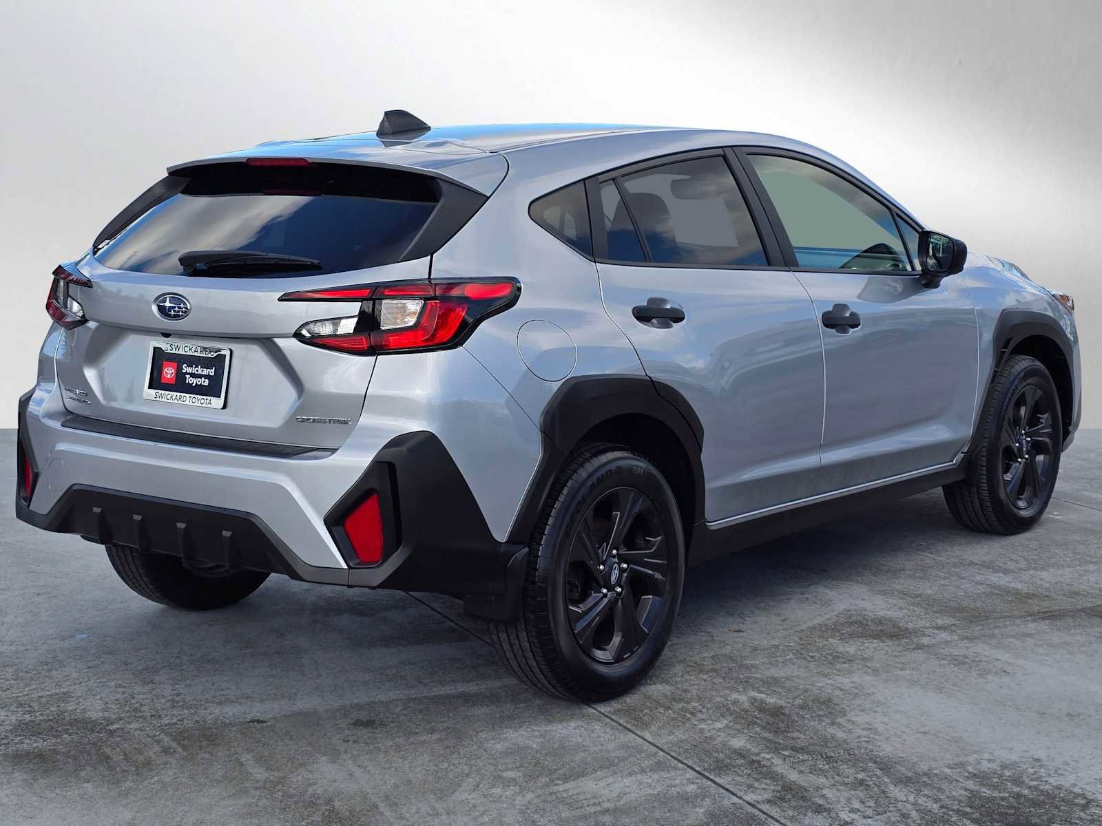 Used 2024 Subaru Crosstrek 2.0i image 7
