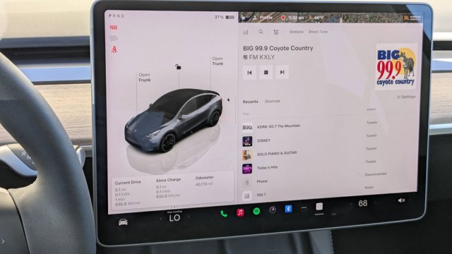 Used 2022 Tesla Model Y Performance image 18