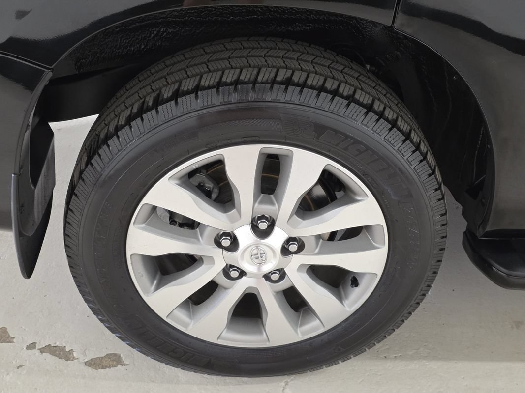 Used 2013 Toyota Sequoia Limited AWD/4WD image 55
