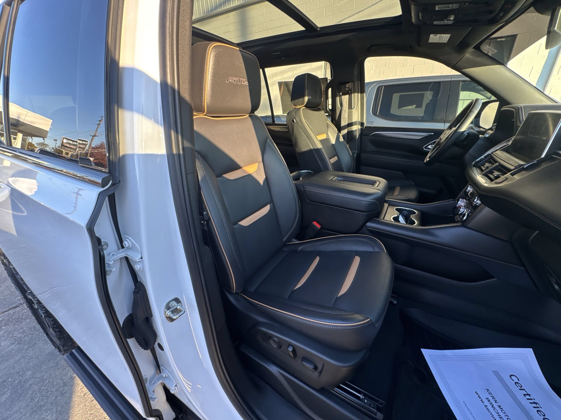 Used 2024 GMC Yukon AT4 w/ AT4 Premium Package AWD/4WD image 26
