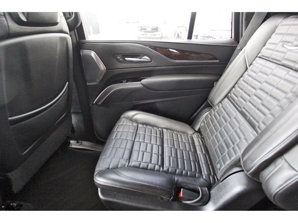 Used 2023 Cadillac Escalade Sport Platinum RWD image 12