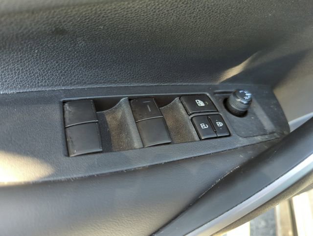 Used 2023 Toyota Corolla SE image 30