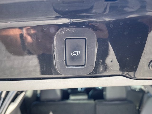 Used 2017 Toyota Sienna SE FWD image 16